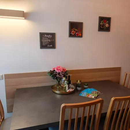 Apartment Falk Homes- Luxus Apartments, Ideal Fuer Geschaeftsreisende & Familien - Nahe Messe, Im Zentrum Nuernbergs Mit Balkon, Arbeitsplatz & Parkplatz, Self Check-in Nuremberg