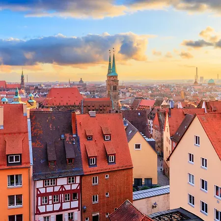 Apartment Falk Homes- Luxus Apartments, Ideal Fuer Geschaeftsreisende & Familien - Nahe Messe, Im Zentrum Nuernbergs Mit Balkon, Arbeitsplatz & Parkplatz, Self Check-in