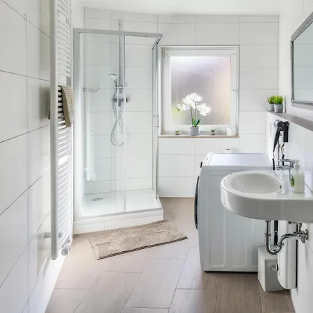 Apartment Falk Homes- Luxus Apartments, Ideal Fuer Geschaeftsreisende & Familien - Nahe Messe, Im Zentrum Nuernbergs Mit Balkon, Arbeitsplatz & Parkplatz, Self Check-in