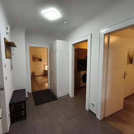 Falk Homes- Luxus Apartments, Ideal Fuer Geschaeftsreisende & Familien - Nahe Messe, Im Zentrum Nuernbergs Mit Balkon, Arbeitsplatz & Parkplatz, Self Check-in