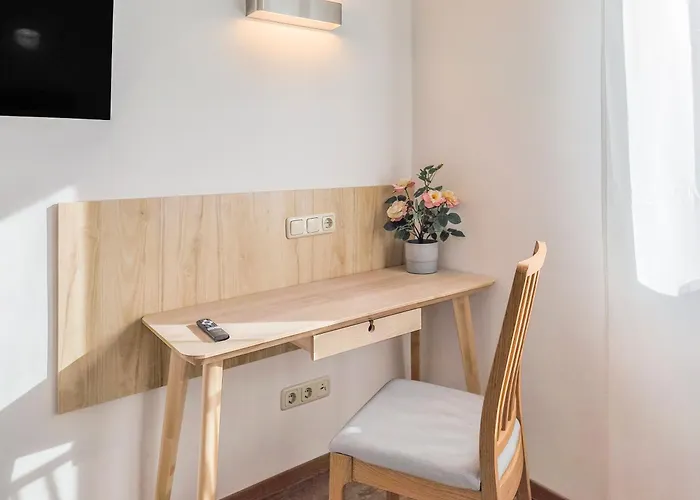 Zentrale Luxus Nuernberg, Naehe Messe, Balkon, Parkplatz, Self-check-in Lejlighed