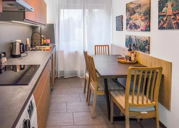 Zentrale Luxus Nuernberg, Naehe Messe, Balkon, Parkplatz, Self-check-in Lejlighed *
