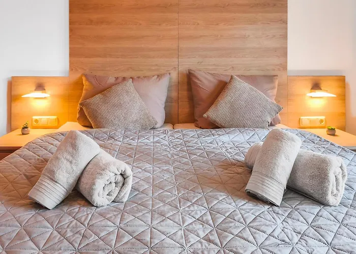 Zentrale Luxus Nuernberg, Naehe Messe, Balkon, Parkplatz, Self-check-in * Nürnberg