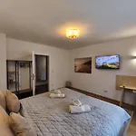 Luxus Im Zentrum Nuernbergs, Nahe Messe, Mit Balkon & Parkplatz, Naehe Playmobilfunpark, Self-check-in Lejlighed Nürnberg