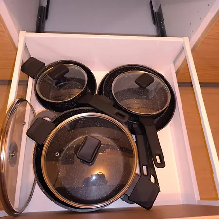 Apartamento Luxus Im Zentrum Nuernbergs, Nahe Messe, Mit Balkon & Parkplatz, Naehe Playmobilfunpark, Self-check-in Nuremberga