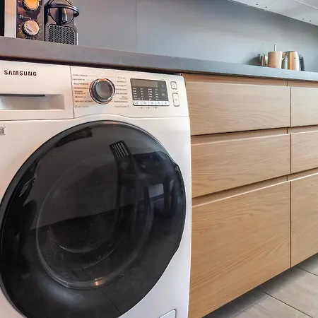 Апартаменты Zentrale Luxus Nuernberg, Naehe Messe, Balkon, Parkplatz, Self-check-in