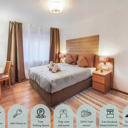 Falk Homes- Luxus Apartments, Ideal Fuer Geschaeftsreisende & Familien - Nahe Messe, Im Zentrum Nuernbergs Mit Balkon, Arbeitsplatz & Parkplatz, Inkl Grossen Ventilatoren, Handtuecher & Bettwaesche, Playmobilfunpark, Self Check-in Appartement *