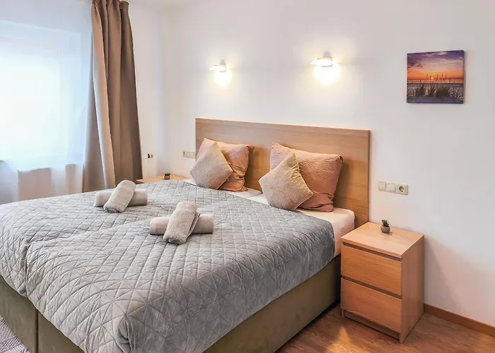 Appartement Zentrale Luxus Nuernberg, Naehe Messe, Balkon, Parkplatz, Self-check-in *